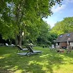 Du Bois Des Perruches Holiday home Saint-Vincent-des-Bois