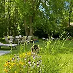 Holiday home Du Bois Des Perruches Saint-Vincent-des-Bois