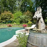 Du Bois Des Perruches Holiday home