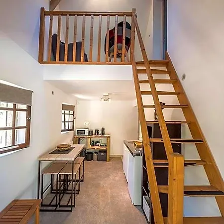 Du Bois Des Perruches Holiday home