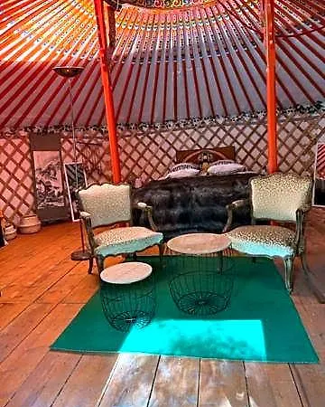 Du Bois Des Perruches Holiday home