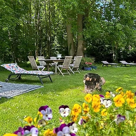 Holiday home Du Bois Des Perruches Saint-Vincent-des-Bois