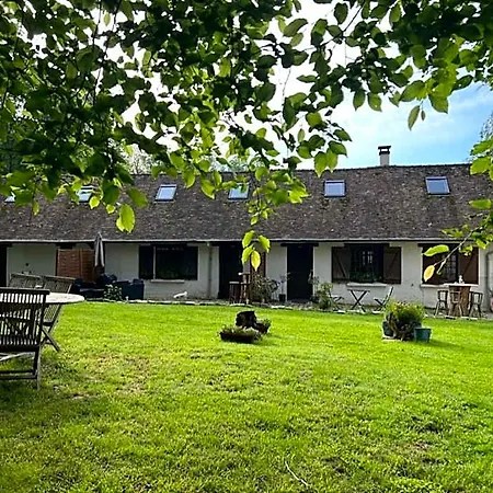 Holiday home Du Bois Des Perruches *